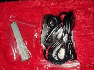 Pioneer MVH-S120UB con bluetooth adapter