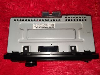 Pioneer MVH-S120UB con bluetooth adapter