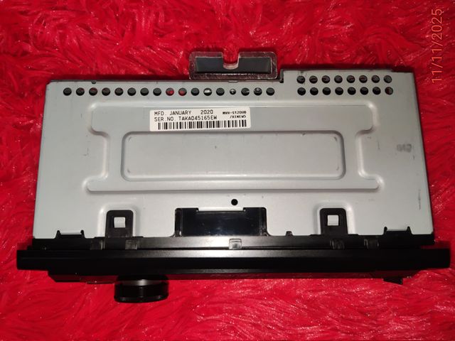 Pioneer MVH-S120UB con bluetooth adapter