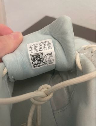 Zapatillas Adidas Azules y Grises. Poco uso.