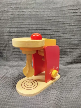 Batidora de madera para niños