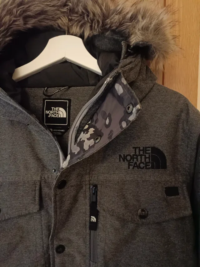 Chaqueta The North Face Hombre Gris