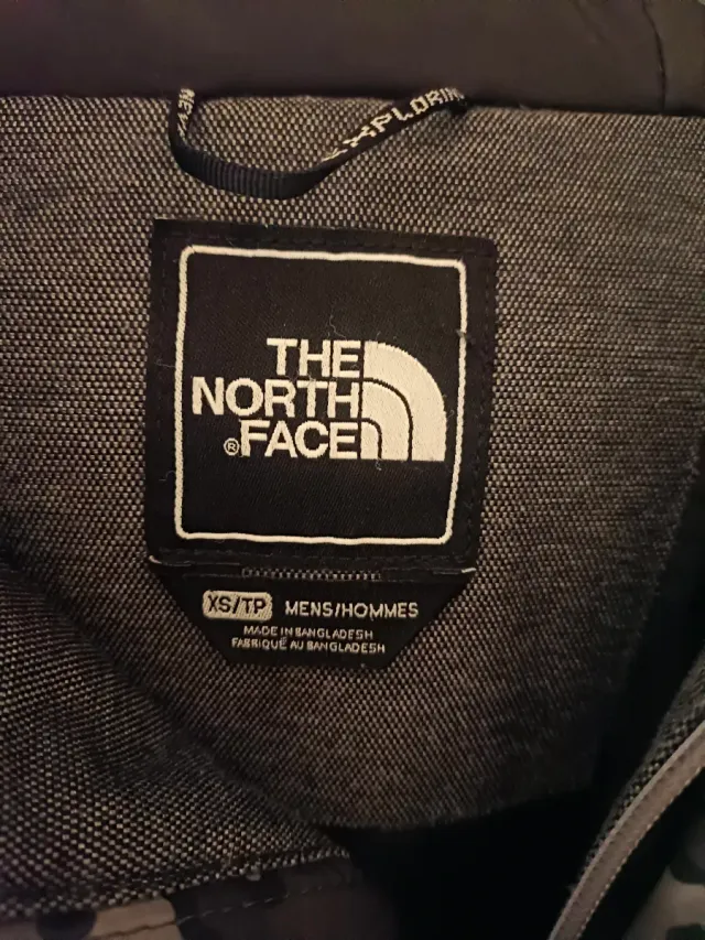 Chaqueta The North Face Hombre Gris