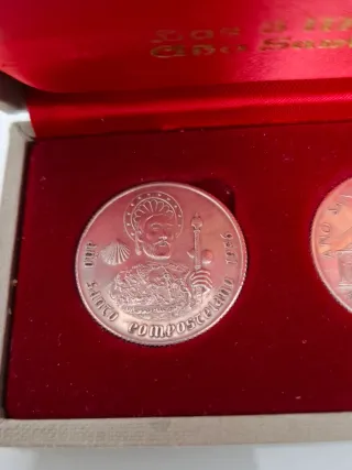 3 Medallas Año Santo Compostelano 1976