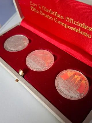 3 Medallas Año Santo Compostelano 1976