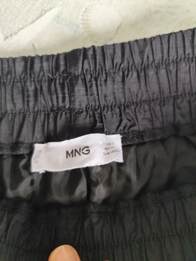 Pantalones cortos Mango negros