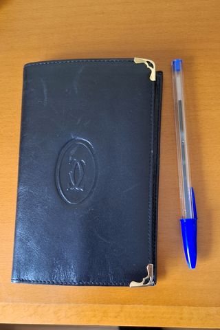 Cartera/Monedero en piel negro.