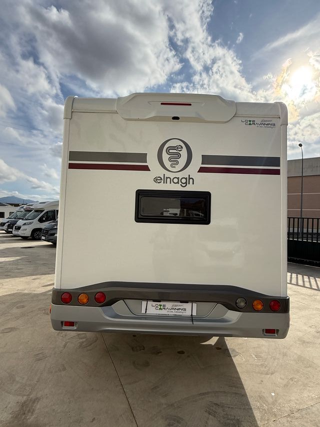 Autocaravana capuchina de ocasión Elnagh Baron 20