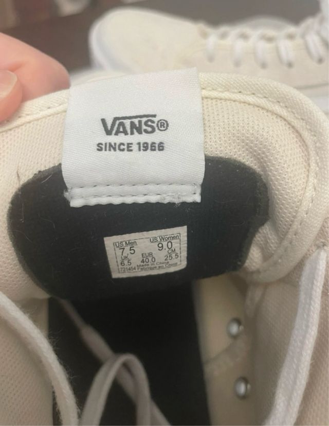 Zapatillas Vans Altas Crema Poco uso.