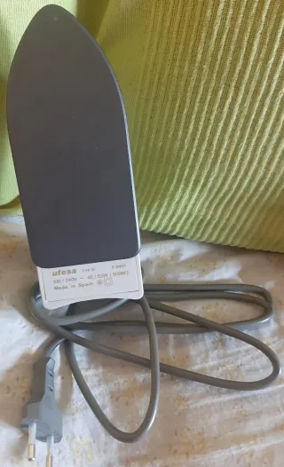 Plancha de viaje Ufesa