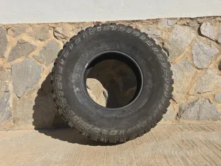 4 Neumáticos 37x12.50R17LT