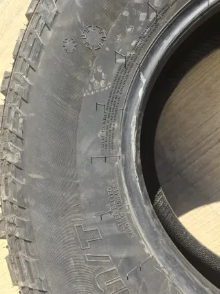 4 Neumáticos 37x12.50R17LT