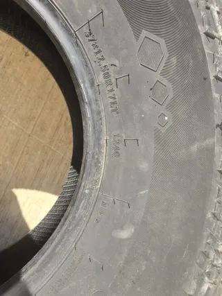 4 Neumáticos 37x12.50R17LT