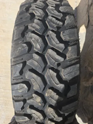 4 Neumáticos 37x12.50R17LT