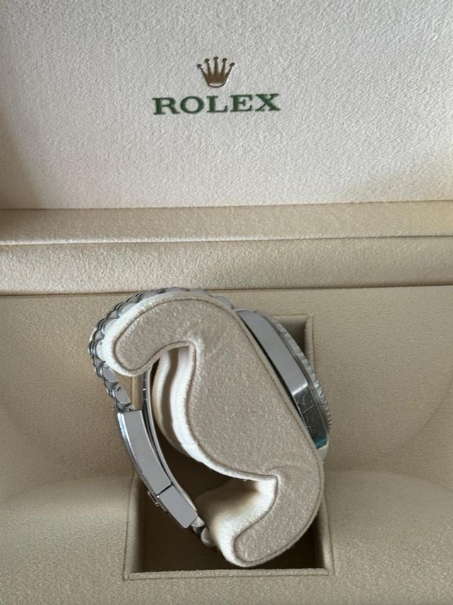 Rolex GMT Jubilee Pepsi