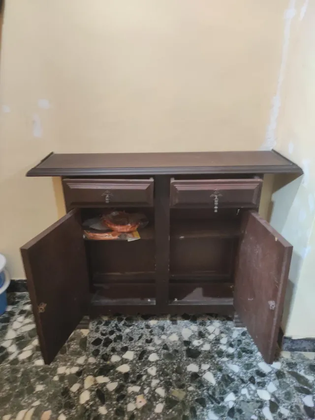 Aparador entradita madera con 2 cajones y puertas