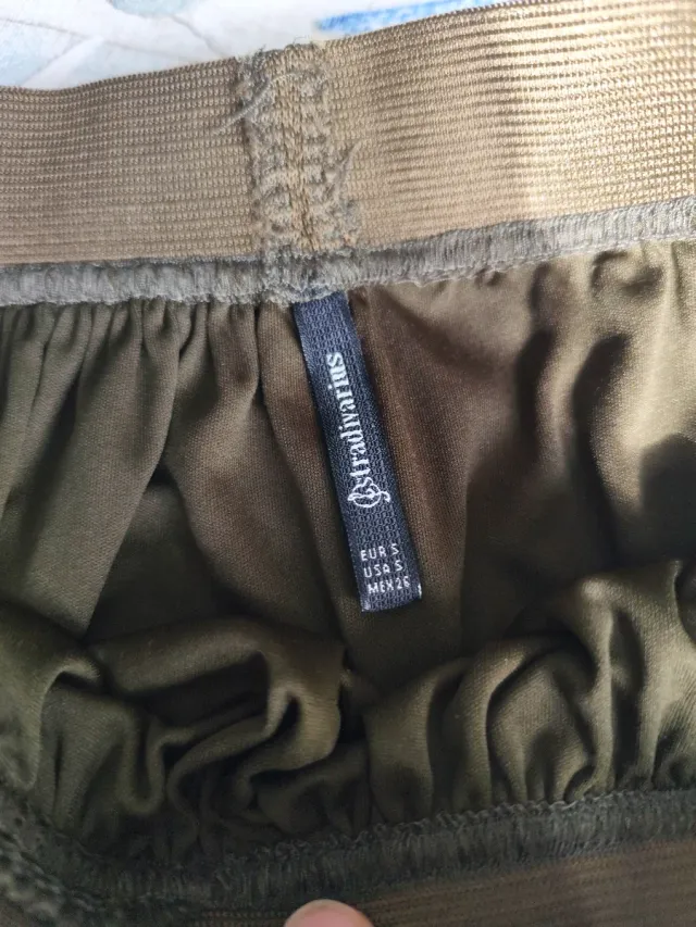 Falda gasa Stradivarius talla única verde