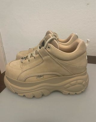 Zapatillas Buffalo Beige. Usadas solo una vez.