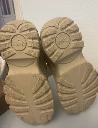 Zapatillas Buffalo Beige. Usadas solo una vez.
