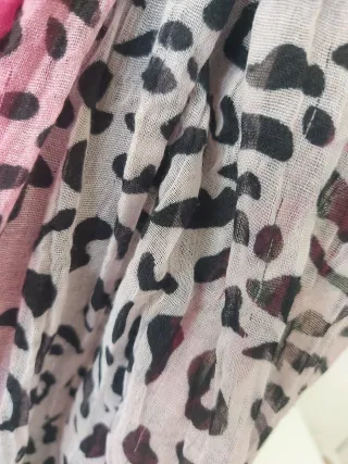 Pañuelo Animal Print Rosa y Negro