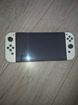 Nintendo Switch OLED Blanca y Negra