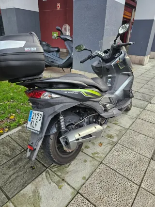 Moto Kawasaki