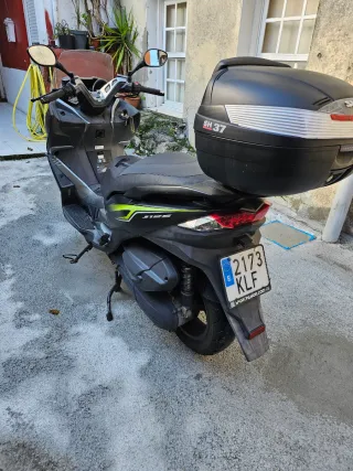 Moto Kawasaki
