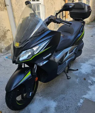 Moto Kawasaki