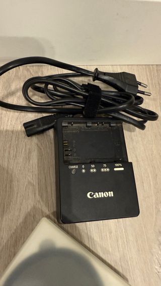 Cámara DSLR Canon 70D Kit