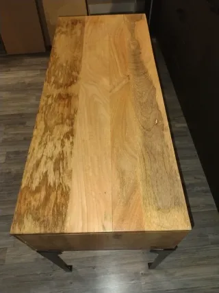 Escritorio madera y metal