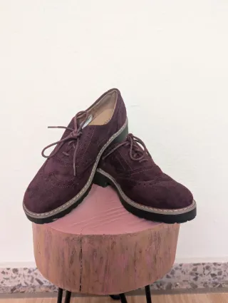 Mocasines burdeos con cordones