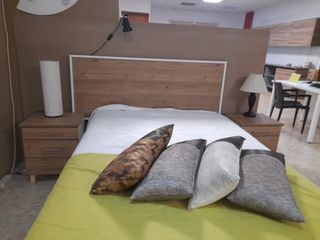 Dormitorio completo con colchón