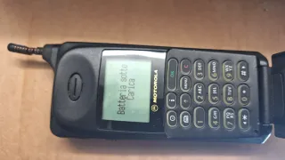 Motorola 8700 nero anno 1997 .