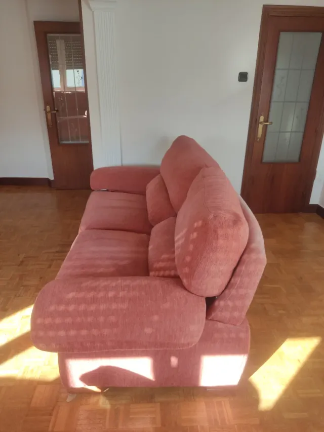 Sofá 2 plazas rosa/rojo 215x 100 (cm)