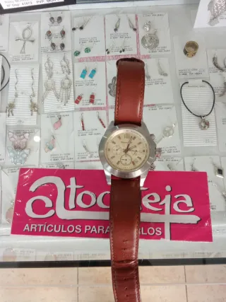 Reloj Massimo Dutti Esfera Dorada Correa Marrón