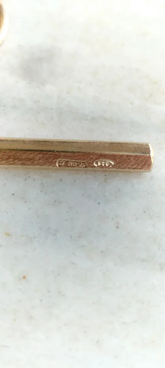 Collar bañado en oro con eslabones