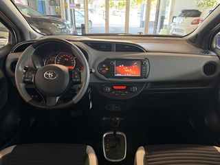 Toyota Yaris 1.3VVTI 100CV ADVANCE AUTOMÁTICO.- " NACIONAL ".- " IMPECABLE ".- " BAJO CONSUMO ".- " GARANTIA FABRICANTE TOYOTA RELAX ".- " MUY EQUIPADO ".-