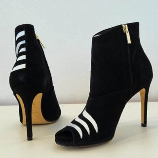 Karen Millen - botines de ante con tacón