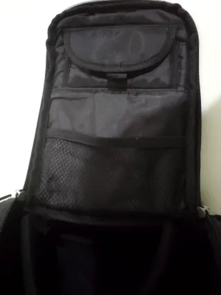 Zaino nero a tracolla per fotocamera reflex