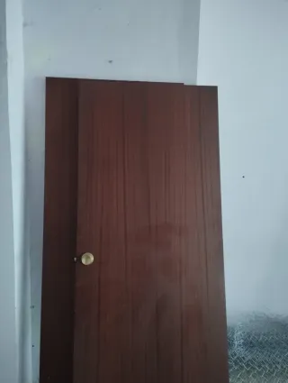 2 Puertas Madera Marrón