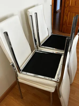 Juego de 4 sillas de comedor blancas