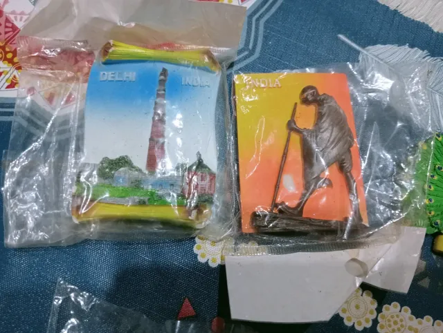 7 imanes de la India Relieve ñ