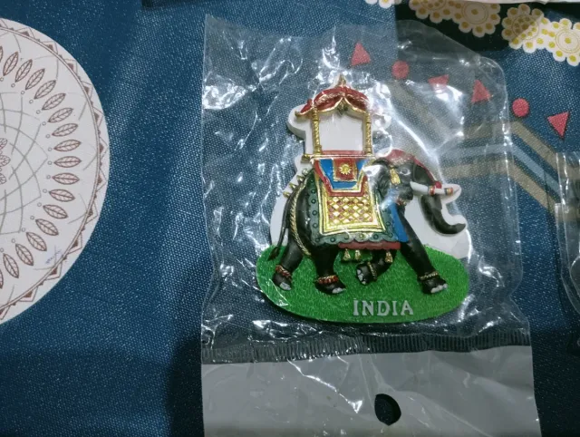 7 imanes de la India Relieve ñ