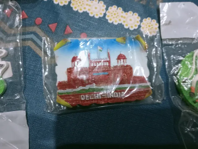 7 imanes de la India Relieve ñ