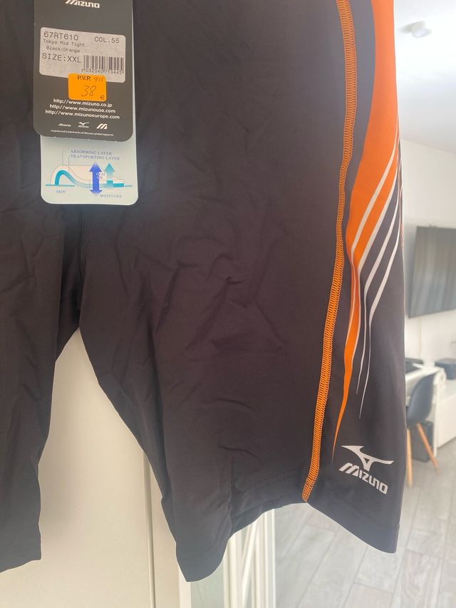 Calzoncini Mizuno Neri e Arancioni