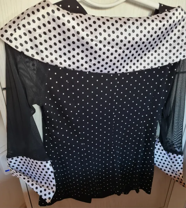 Blusa lunares talla 44