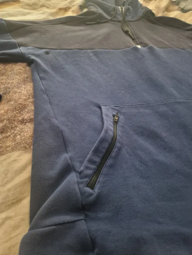 Sudadera con capucha hombre