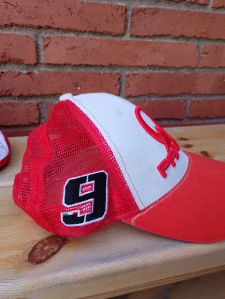 Gorras racing variadas