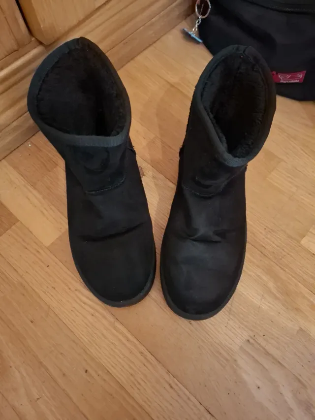 Botas negras de invierno