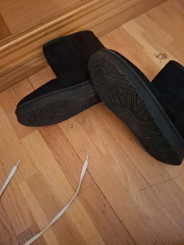 Botas negras de invierno